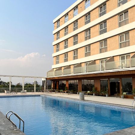 Hotel Vits Satyajeet Karād Zewnętrze zdjęcie