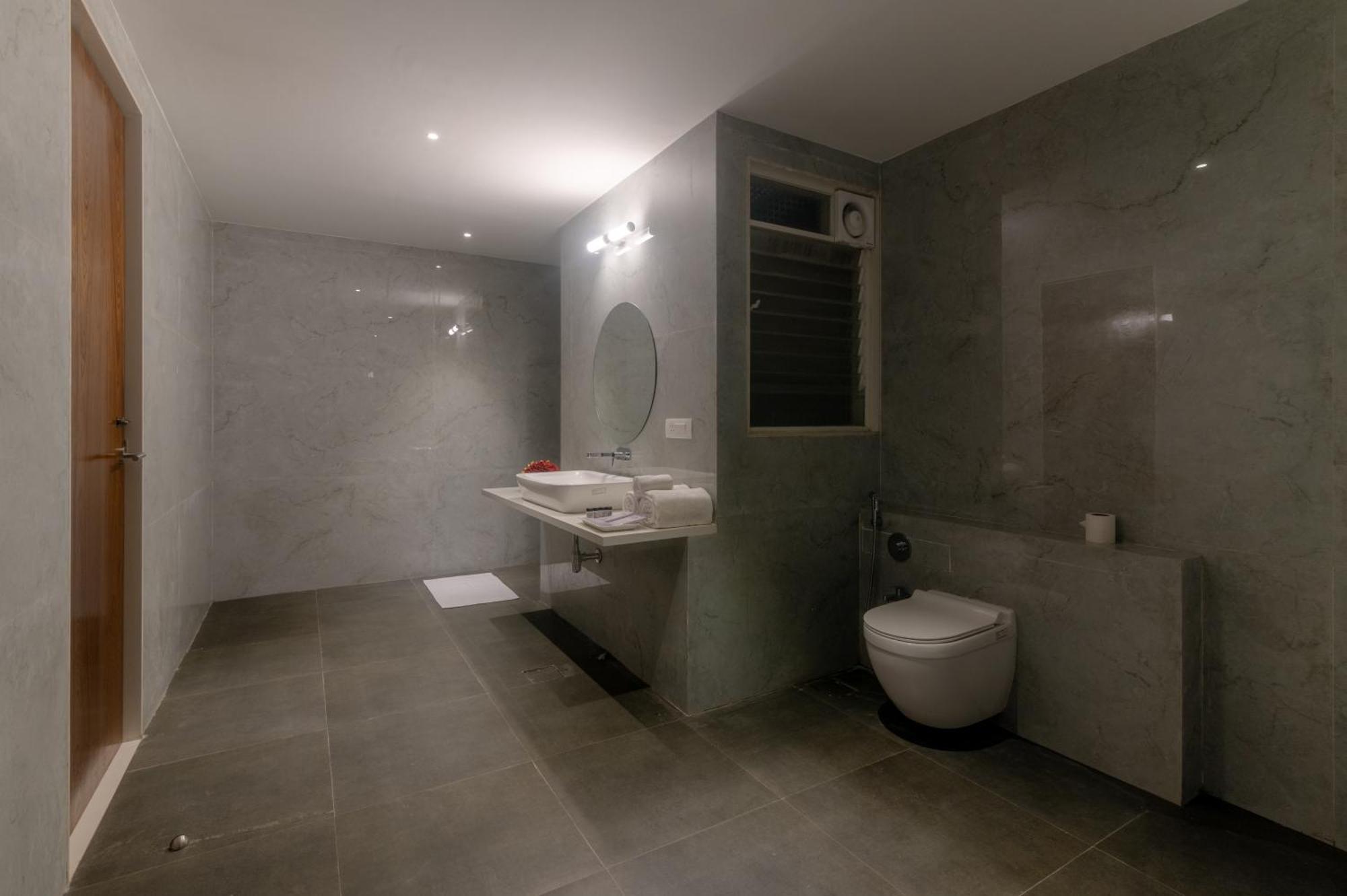 Hotel Vits Satyajeet Karād Zewnętrze zdjęcie